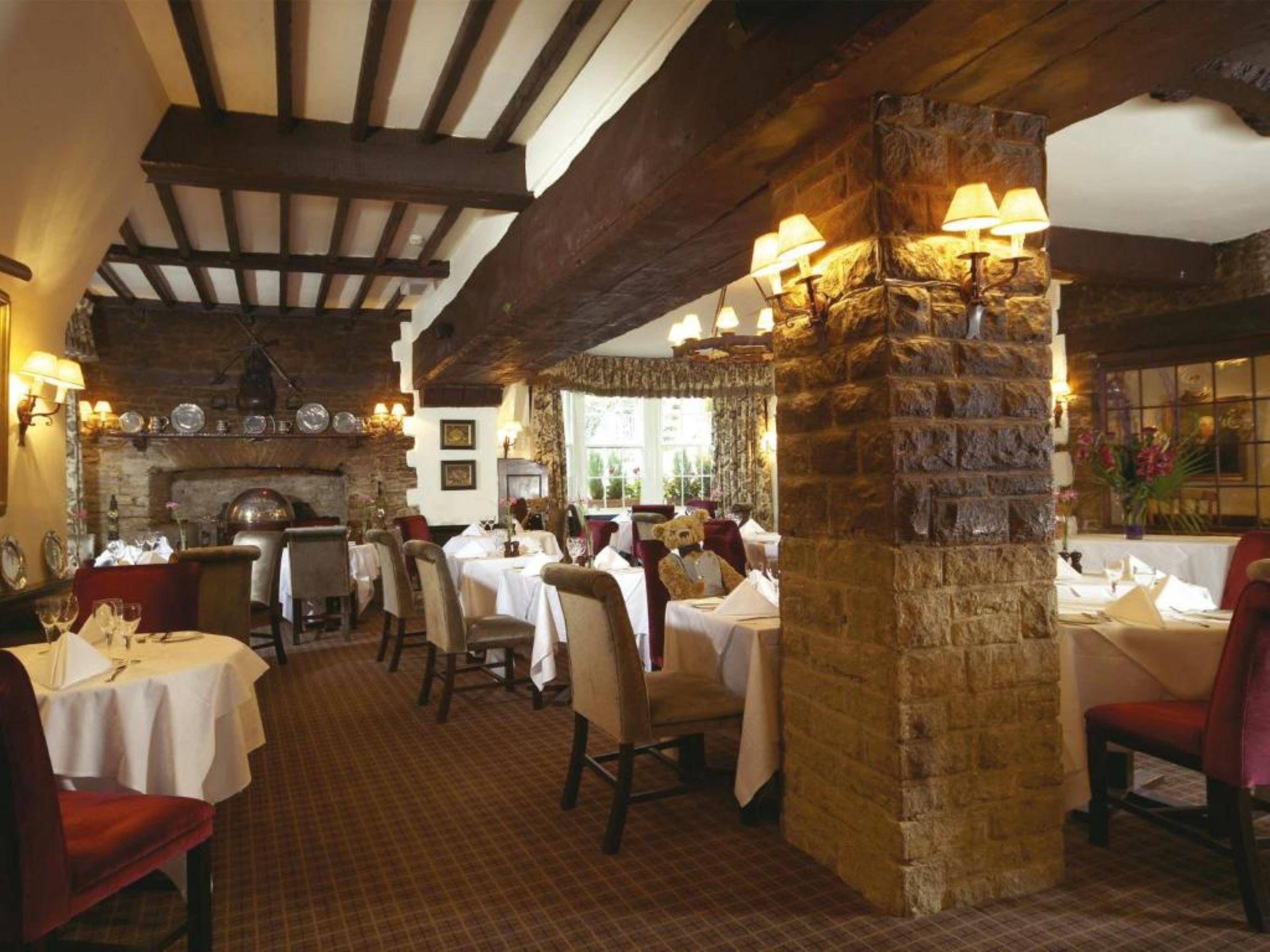 Macdonald Bear Hotel Woodstock Buitenkant foto