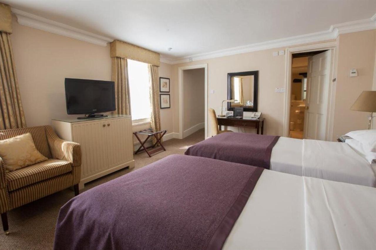 Macdonald Bear Hotel Woodstock Buitenkant foto